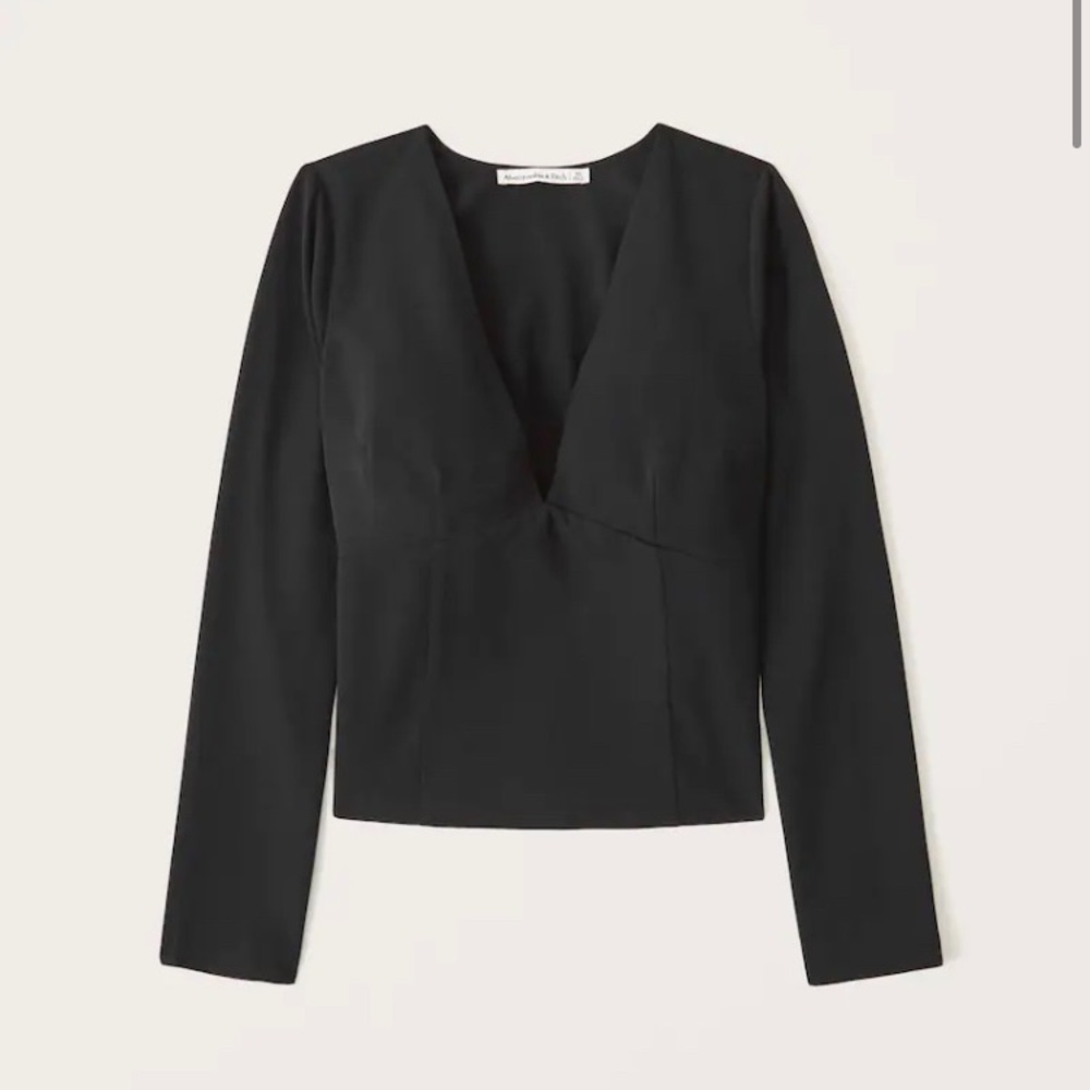 Abercrombie Long Sleeve Deep V Top in Black, NWT